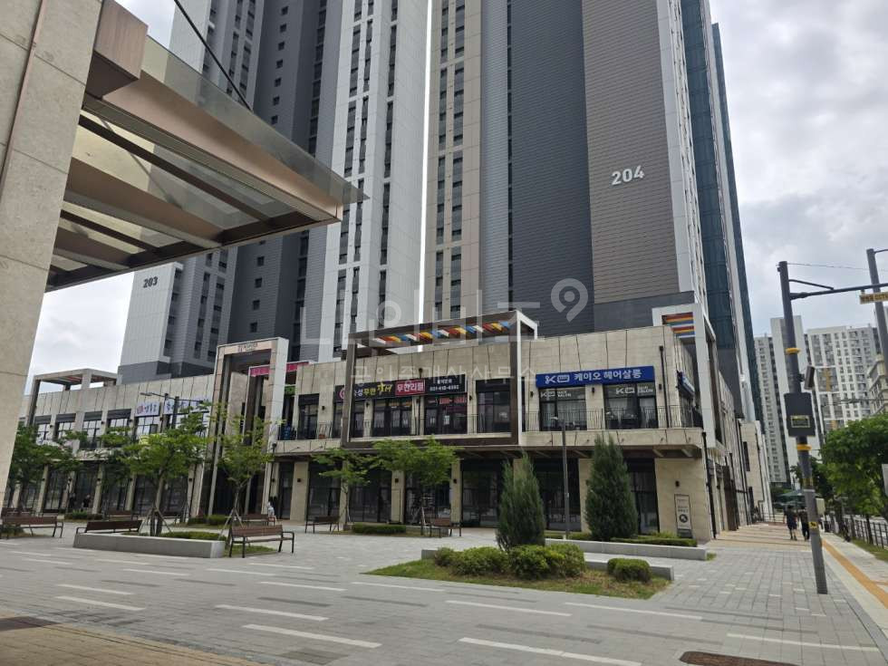 경기 평택시 고덕동 판매시설동 평택 고덕 상가 임대 신 1층 추천 (보증금 2,000 / 월 150) 무권리 첫입주-렌트프리 제공!! 월세 매물번호 10051 사진 4